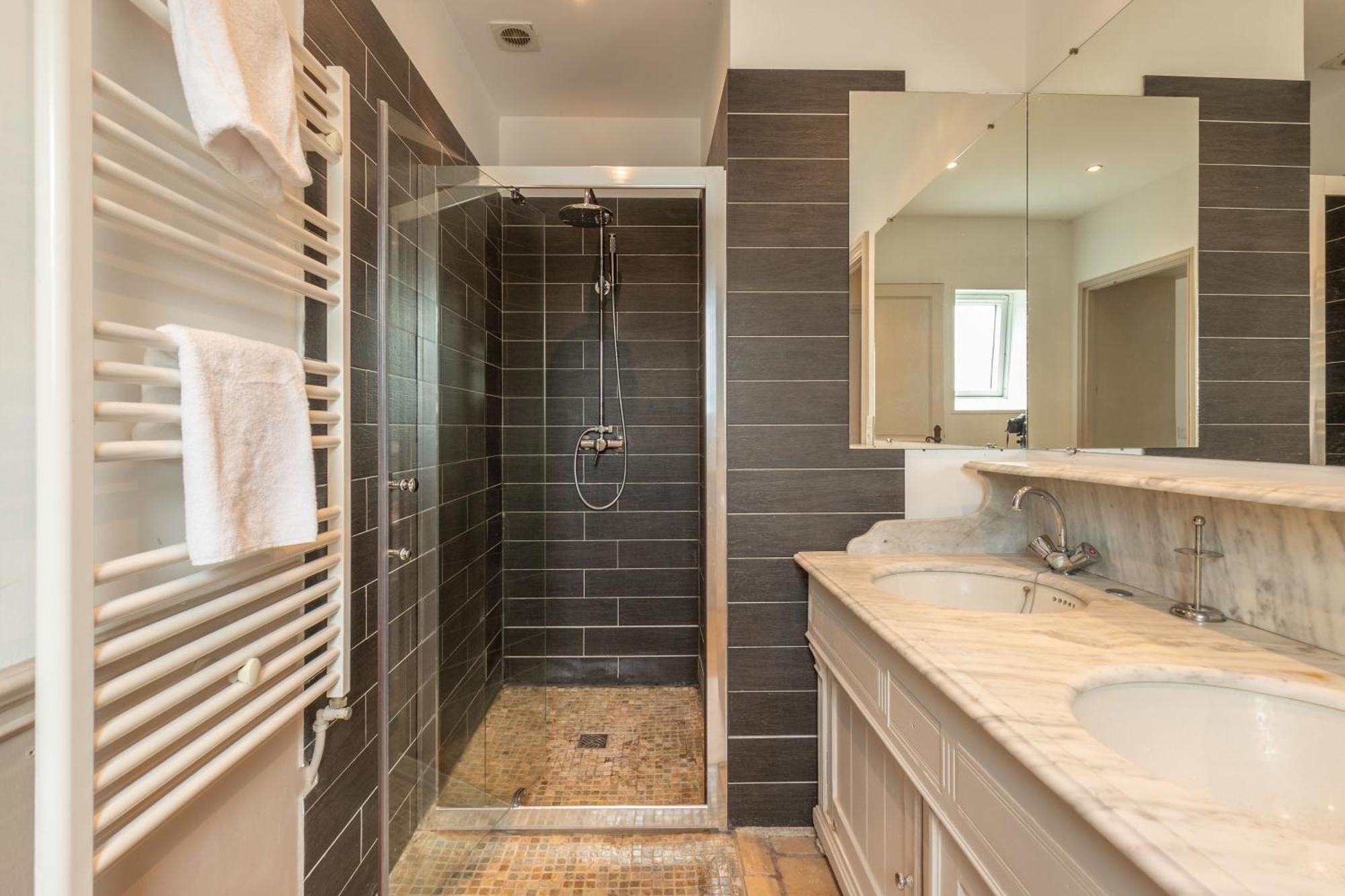 Maison Chaleureuse De 4 A 12 Personnes Neuville-aux-Bois 外观 照片