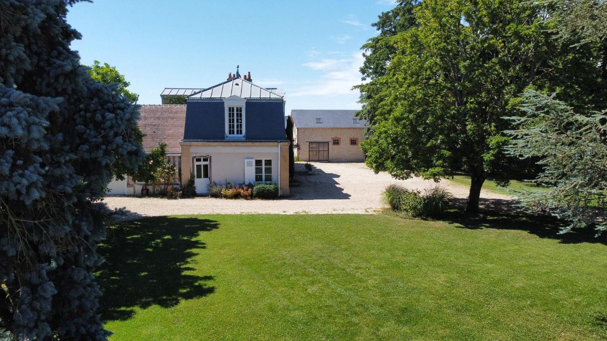 Maison Chaleureuse De 4 A 12 Personnes Neuville-aux-Bois 外观 照片
